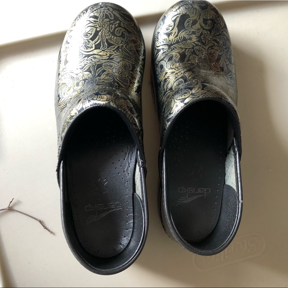 Dansko clogs size 36